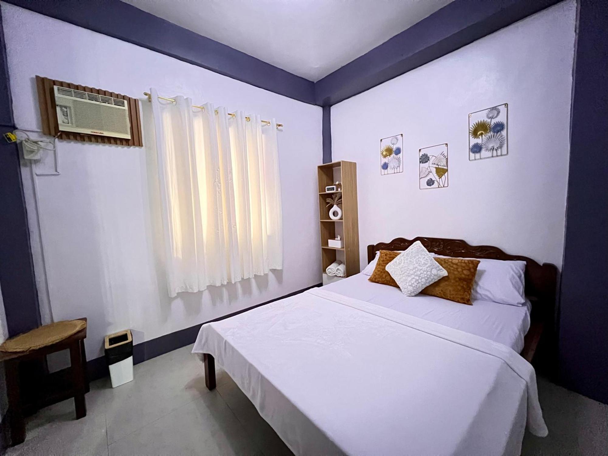 Eighty8 Tourist Inn 코른 외부 사진